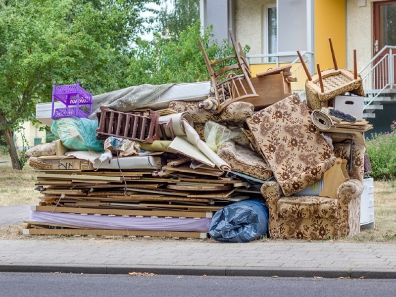 Házhoz menő lomtalanítás DTKH Ügyfeleknek